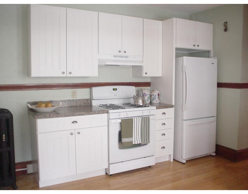 9 Lyman Road, Unit B Northampton, MA 01060 - Photo 3 of 7 Gallery Image 3