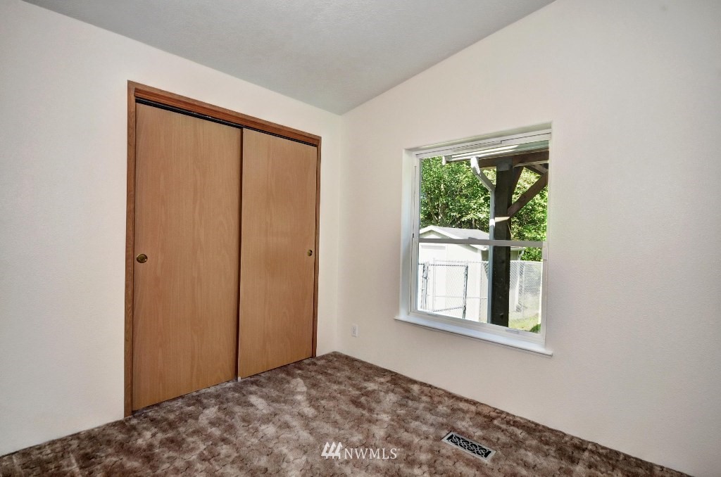 6918 Foster Slough Road Snohomish, WA 98290 - Photo 14 of 25 Gallery Image 14