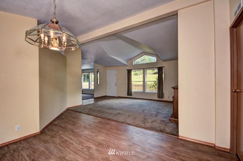 6918 Foster Slough Road Snohomish, WA 98290 - Photo 7 of 25 Gallery Image 7