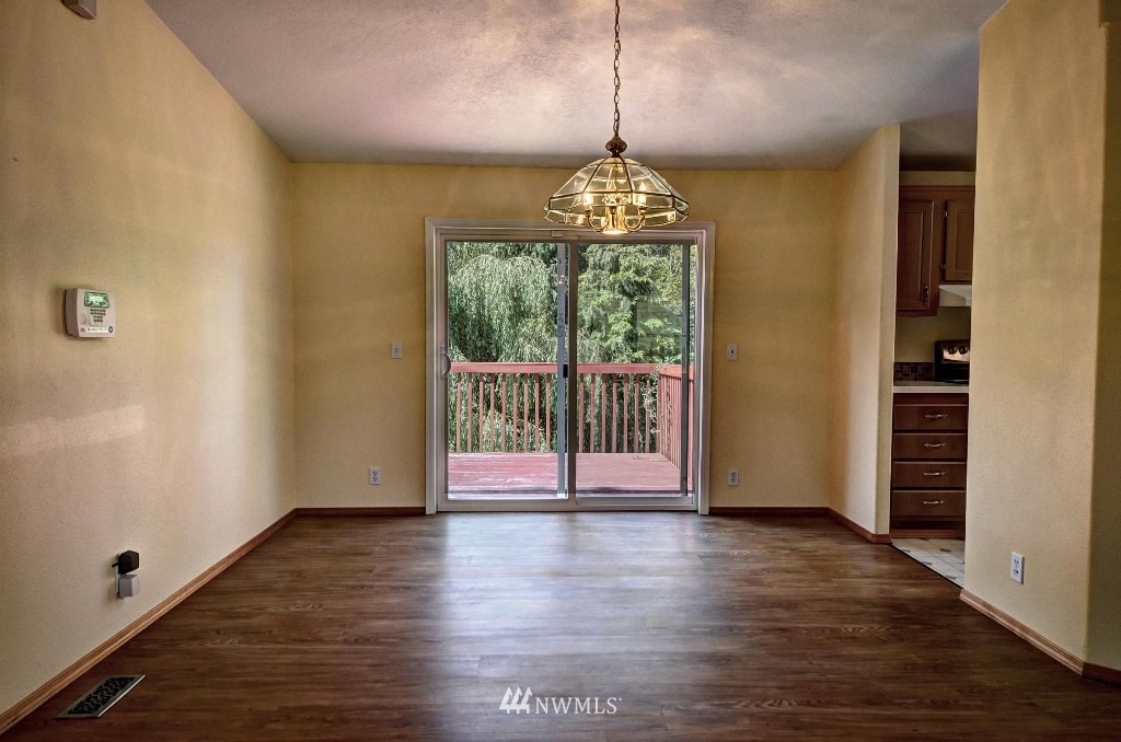 6918 Foster Slough Road Snohomish, WA 98290 - Photo 8 of 25 Gallery Image 8