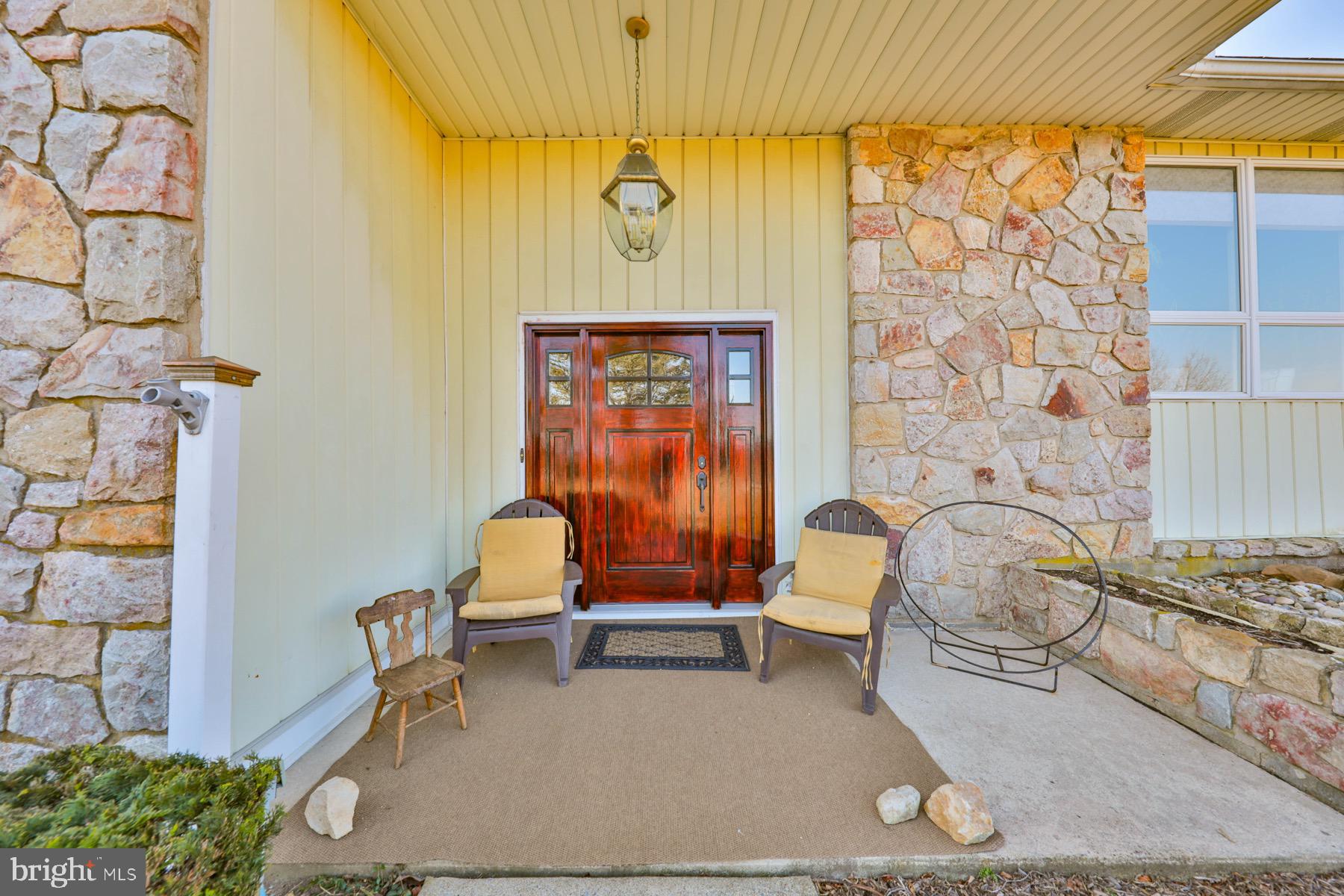 2076 Church View Road Coopersburg, PA 18036 - Photo 4 of 52 Gallery Image 4