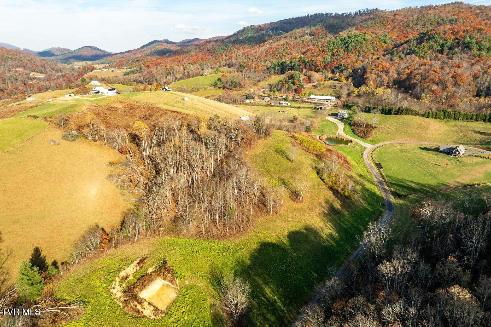 Lot 18 Silver Oak Trail, Unit 18 Butler, TN 37640 - Photo 13 of 42 Lot 18 Eagle Ridge (13 of 38)