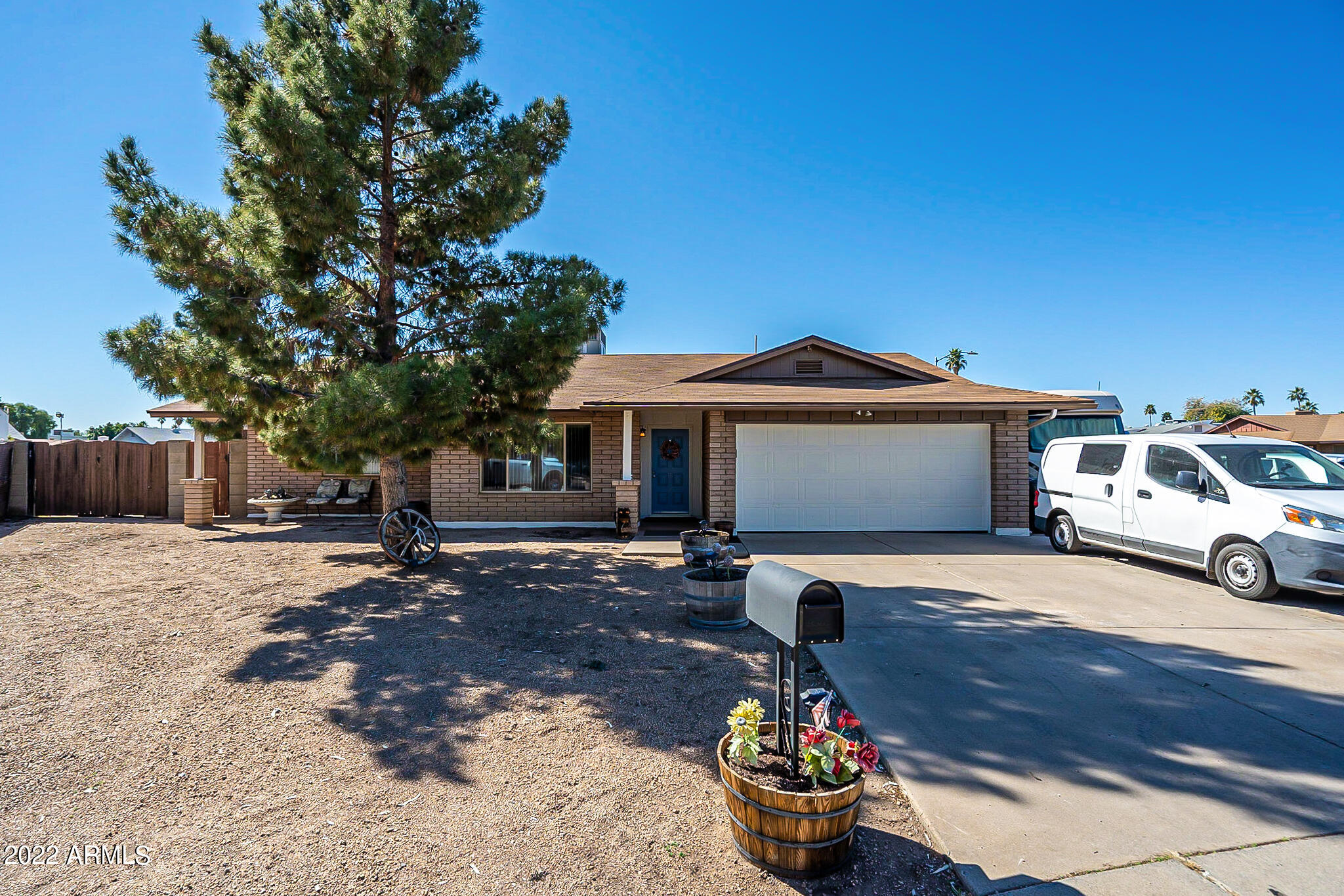 2919 West Redfield Road Phoenix, AZ 85053 - Photo 1 of 47 .