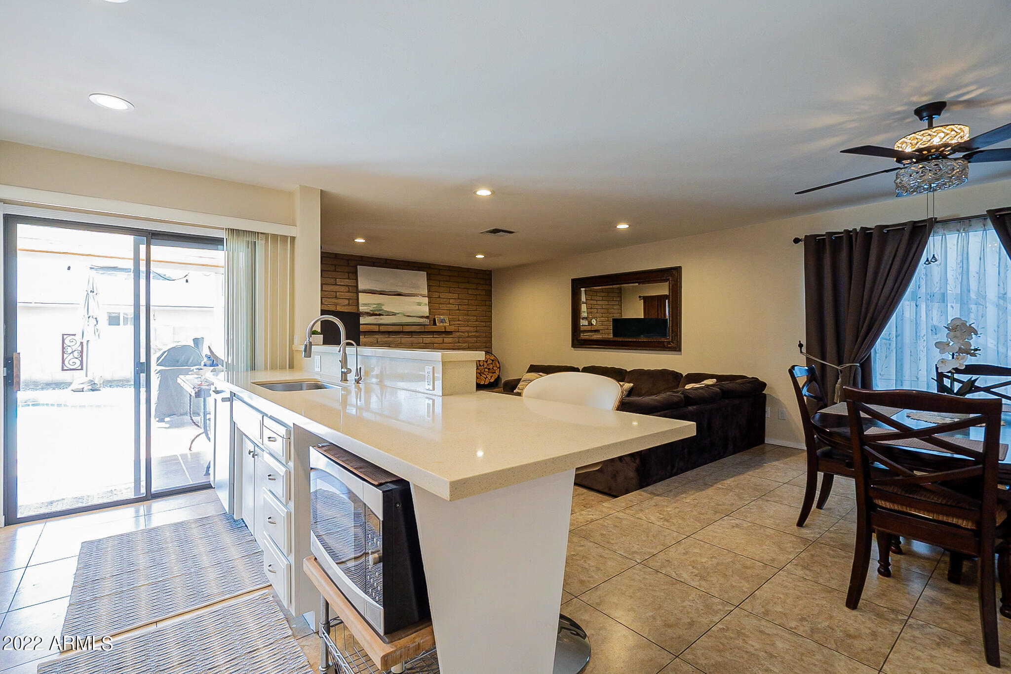 2919 West Redfield Road Phoenix, AZ 85053 - Photo 14 of 47 .