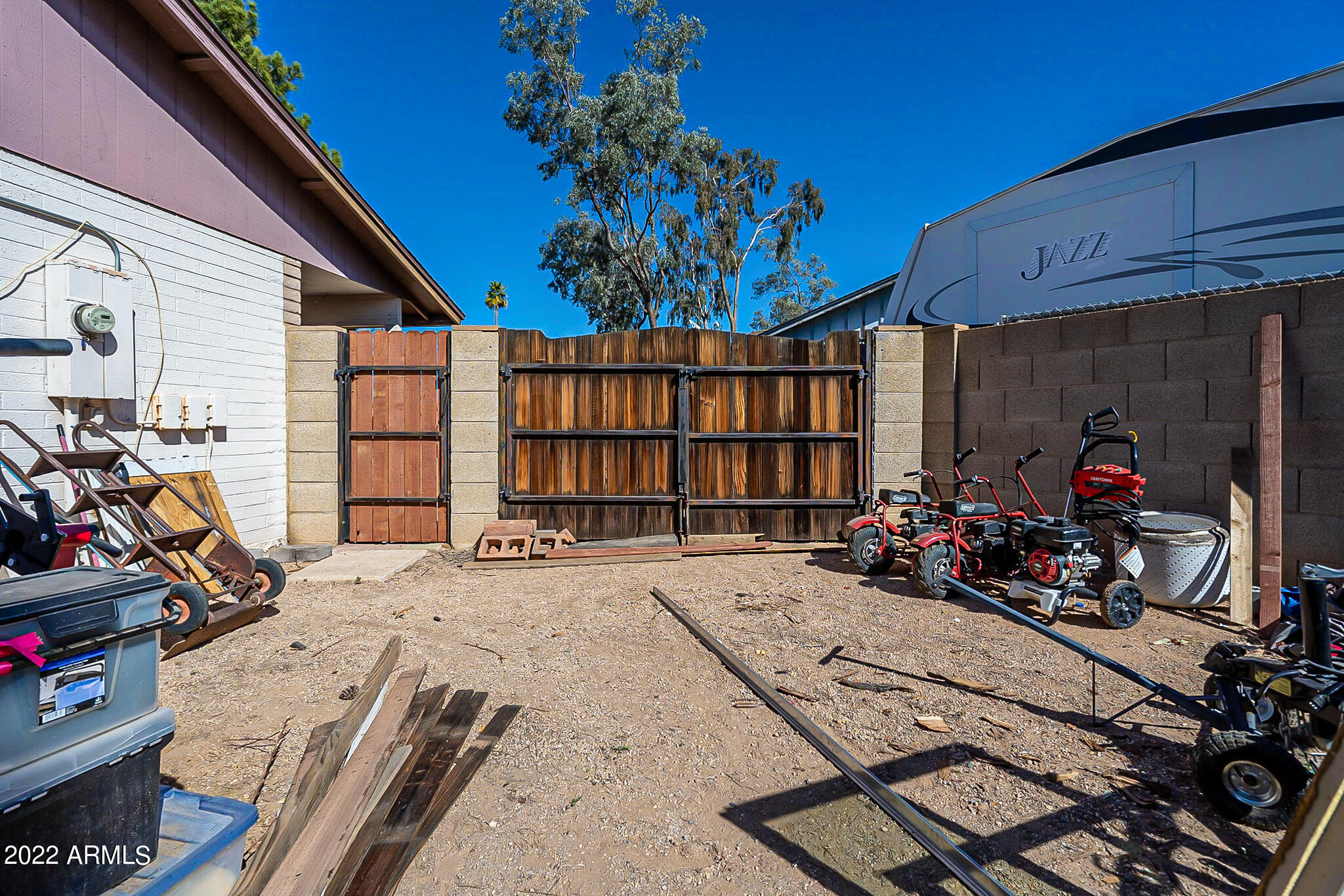 2919 West Redfield Road Phoenix, AZ 85053 - Photo 42 of 47 .