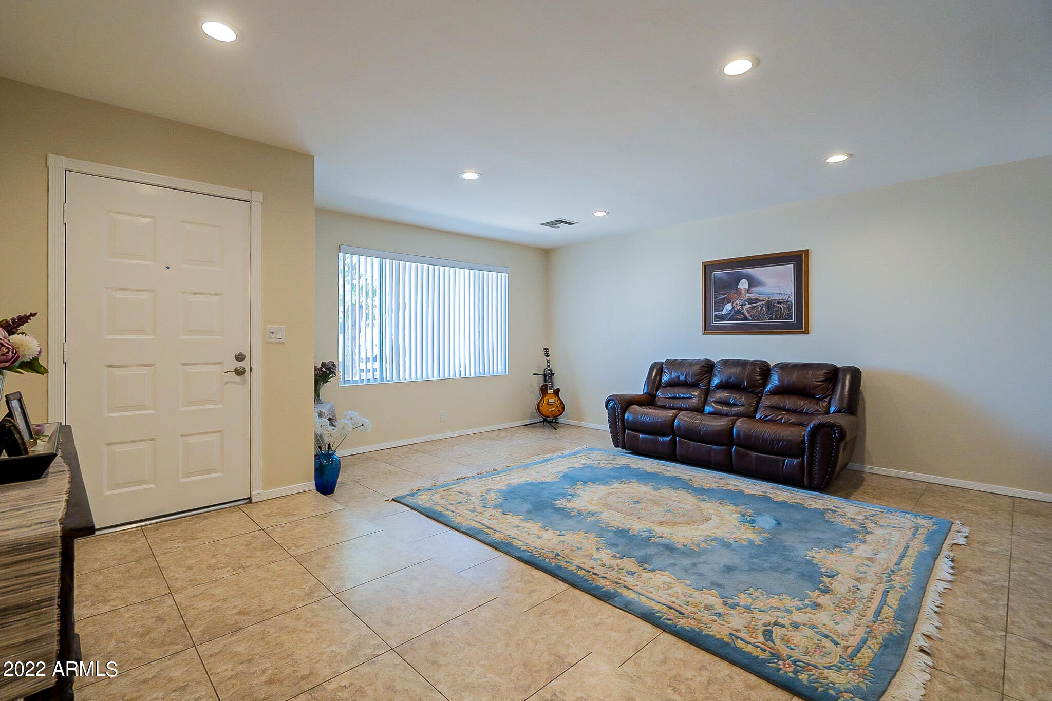 2919 West Redfield Road Phoenix, AZ 85053 - Photo 5 of 47 .