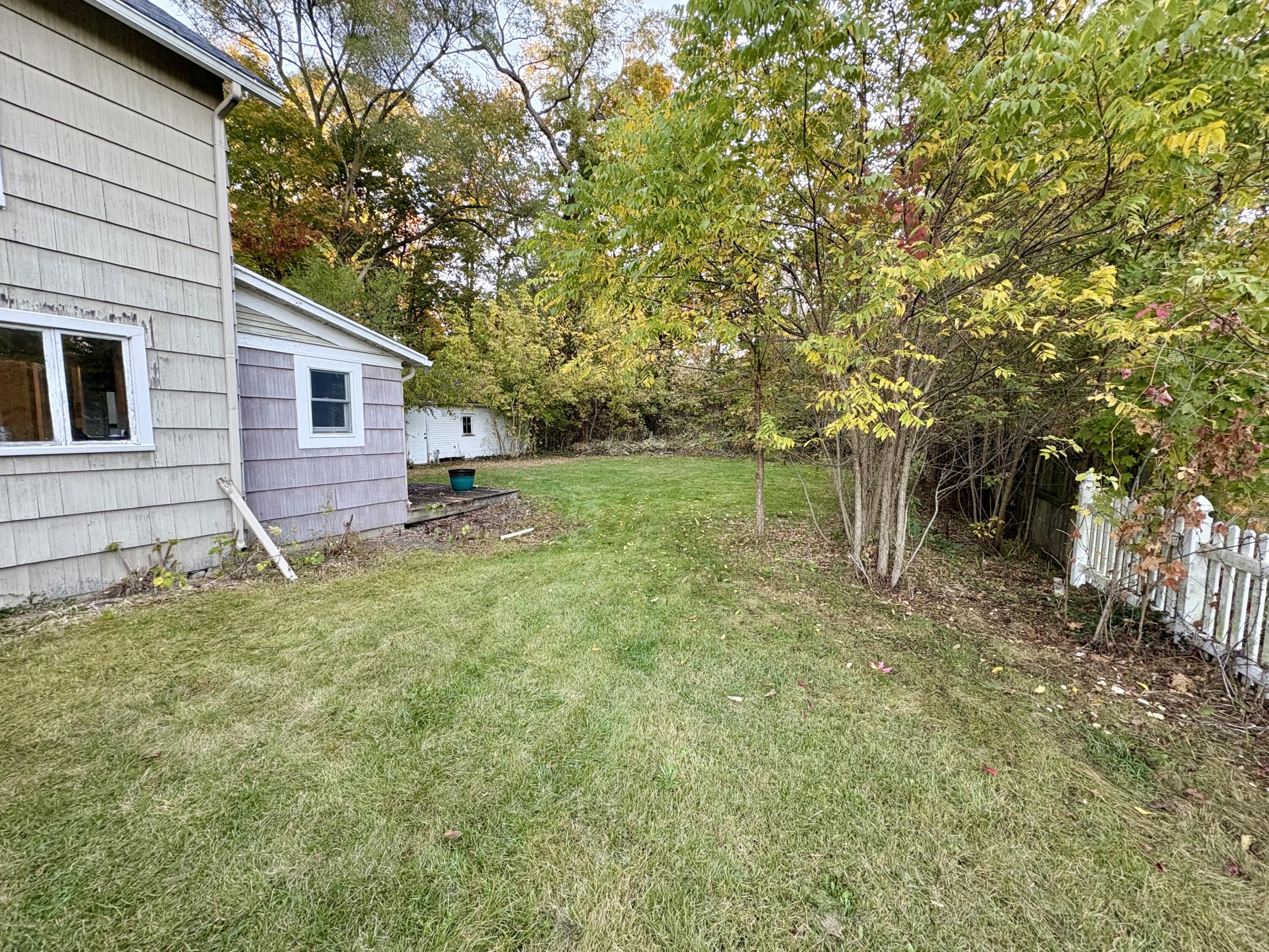 121 Maple Street Grass Lake, MI 49240 - Photo 18 of 19 IMG_2137