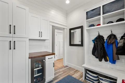 $1,195,000 | 10 Lincoln Street, Unit 10, Natick, MA 01760