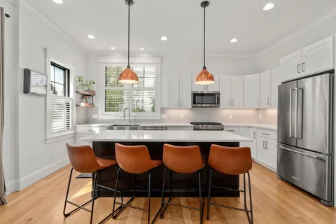 $1,195,000 | 10 Lincoln Street, Unit 10, Natick, MA 01760