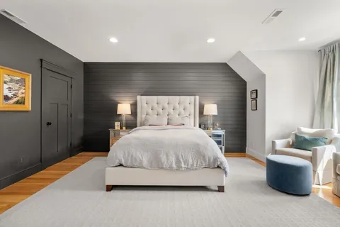 $1,195,000 | 10 Lincoln Street, Unit 10, Natick, MA 01760