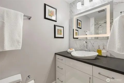 $925,000 | 403 Ferndale Avenue Northeast, Renton, WA 98056