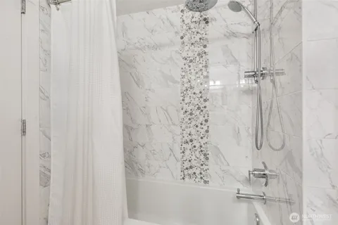 $925,000 | 403 Ferndale Avenue Northeast, Renton, WA 98056