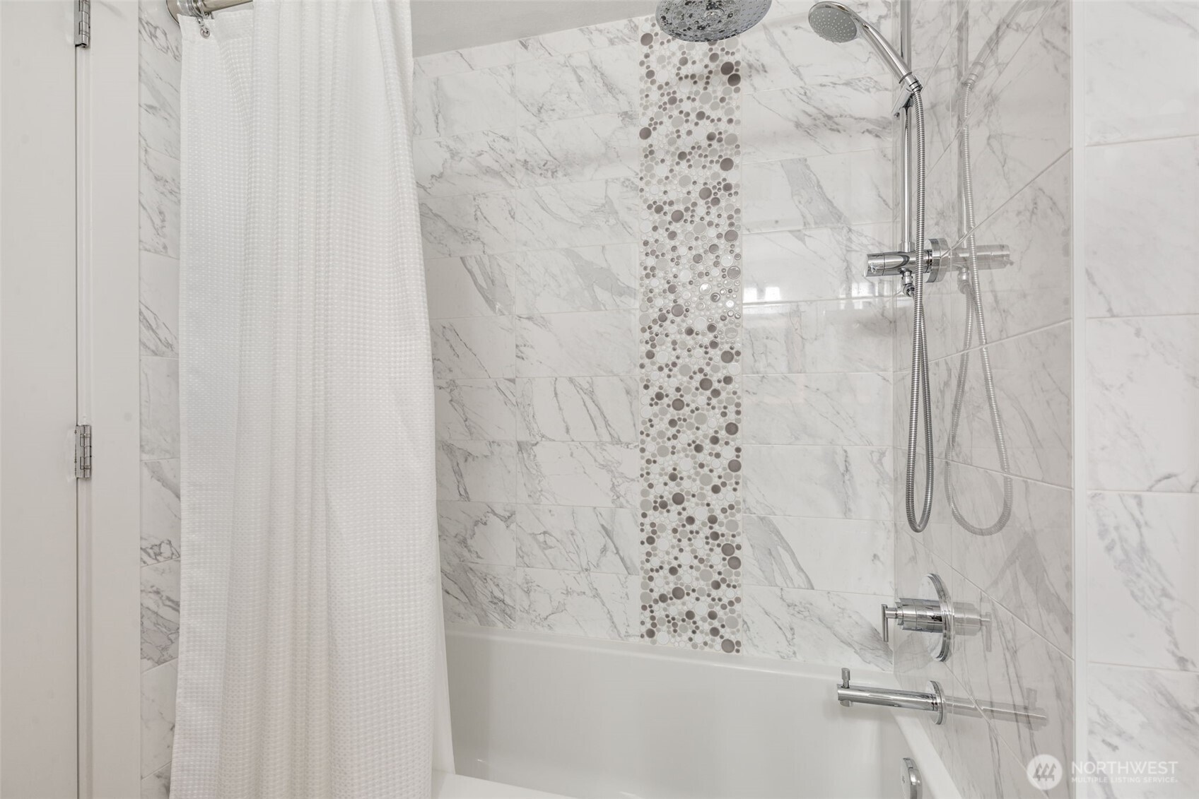 403 Ferndale Avenue Northeast Renton, WA 98056 - Photo 16 of 32