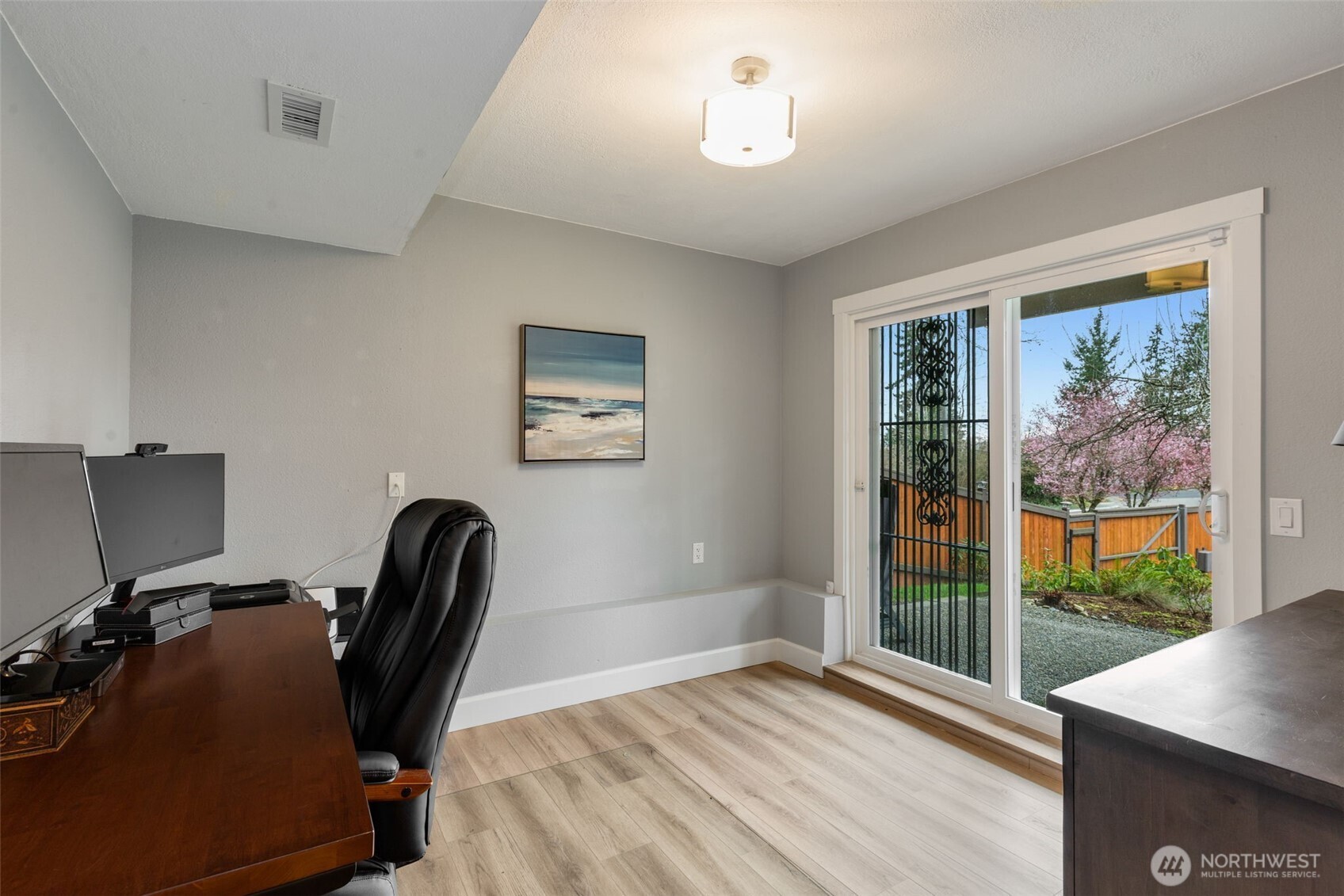 403 Ferndale Avenue Northeast Renton, WA 98056 - Photo 21 of 32