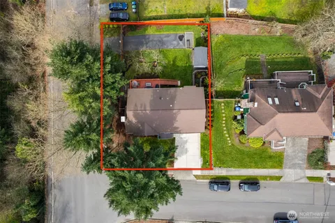 $925,000 | 403 Ferndale Avenue Northeast, Renton, WA 98056