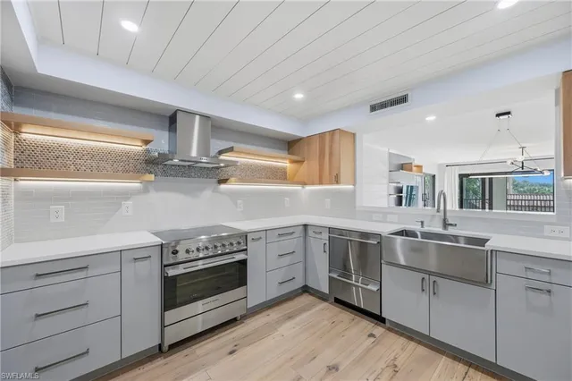 $999,000 | 6080 Pelican Bay Boulevard, Unit A205, Naples, FL 34108