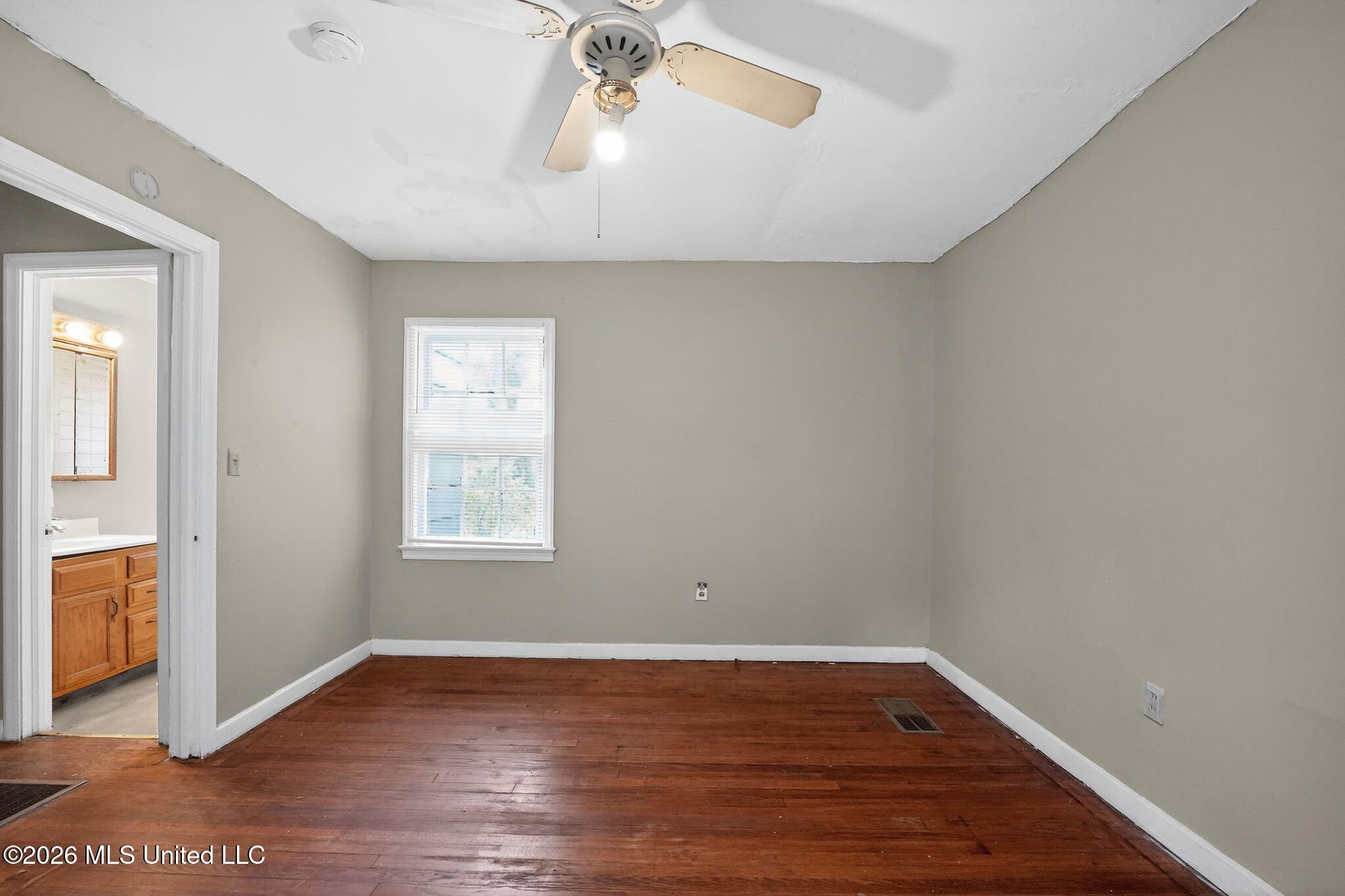 617 Woodbury Road Jackson, MS 39206 - Photo 32 of 39 30_617_Woodbury_Rd_Jackson_MS_39206-Bedr