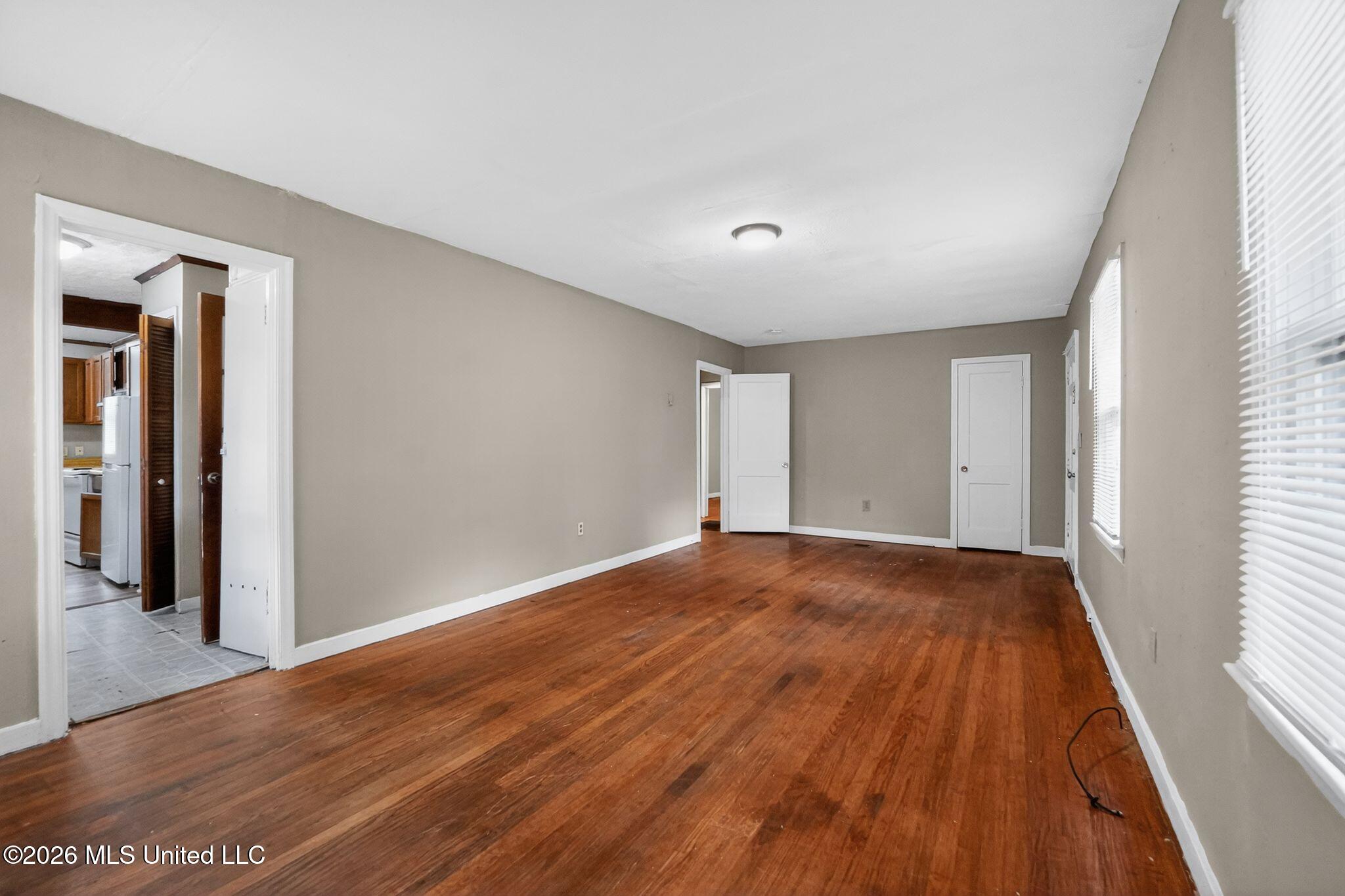617 Woodbury Road Jackson, MS 39206 - Photo 10 of 39 19_617_Woodbury_Rd_Jackson_MS_39206-Livi