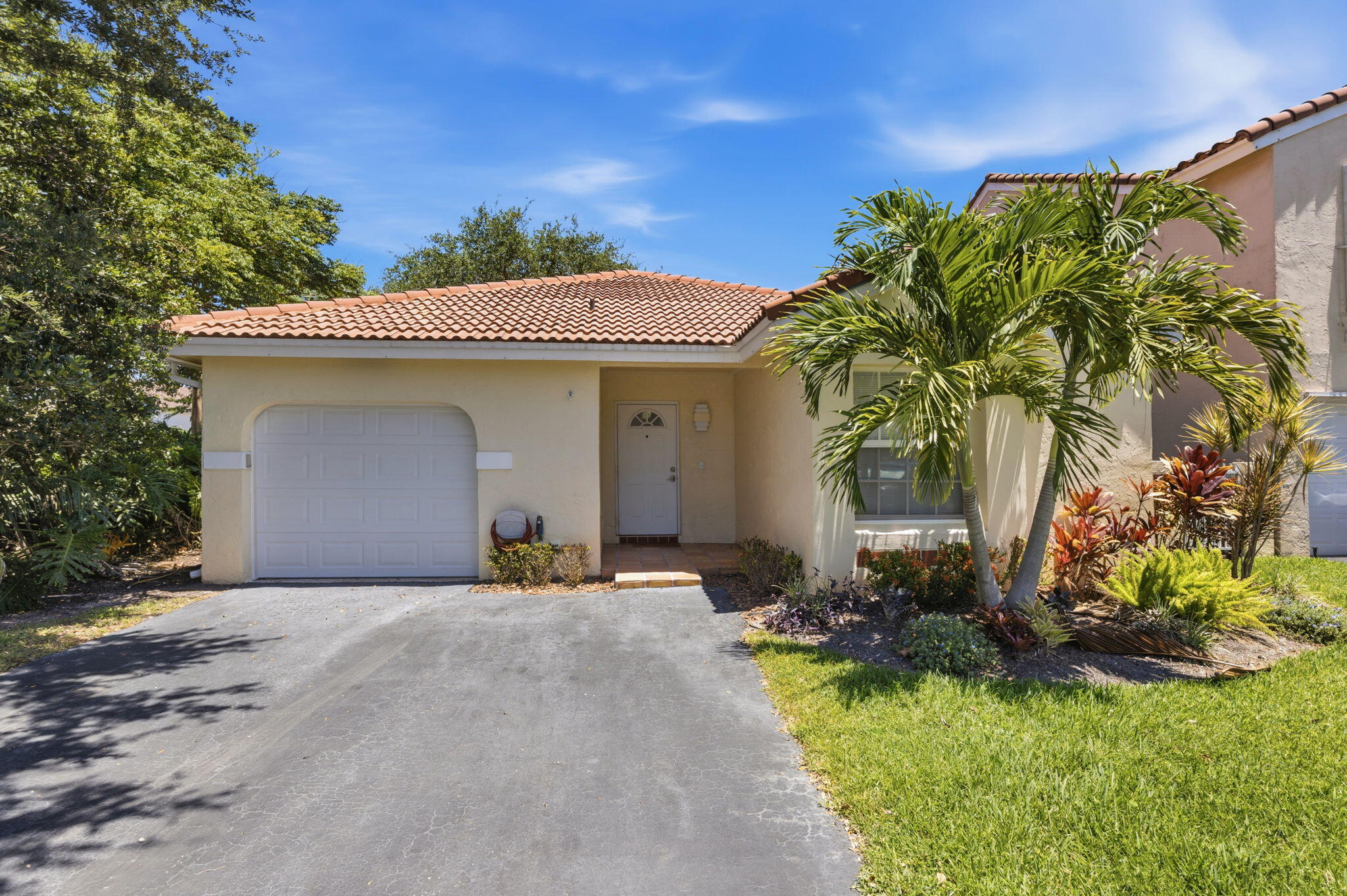 1472 Garden Road Weston, FL 33326 - Photo 1 of 30 3-web-or-mls-AR Media 3