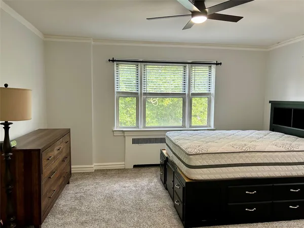 $2,400 | 474 West 238th Street, Unit 4G | Fieldston
