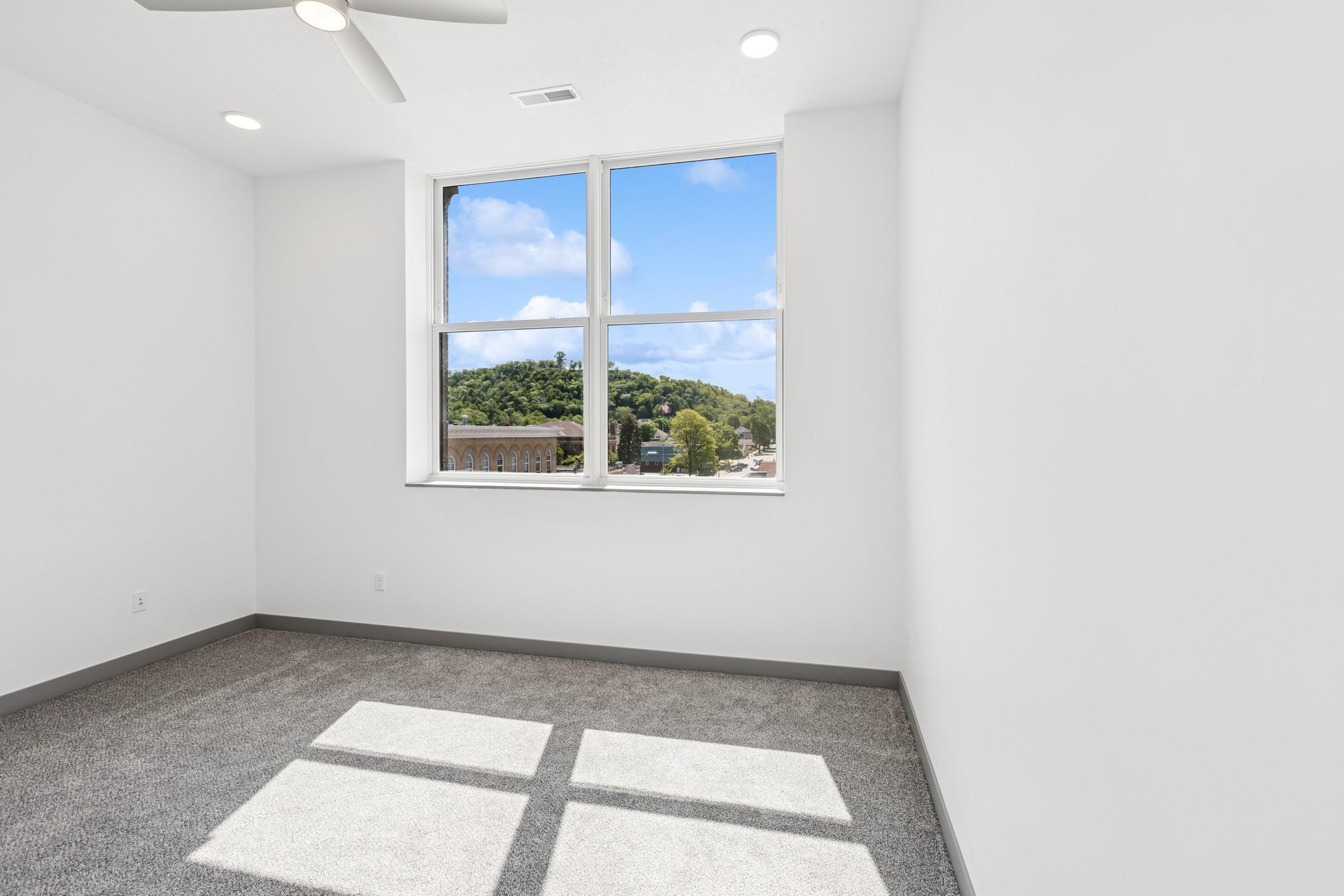 222 Bush Street, Unit 303 Red Wing, MN 55066 - Photo 11 of 15