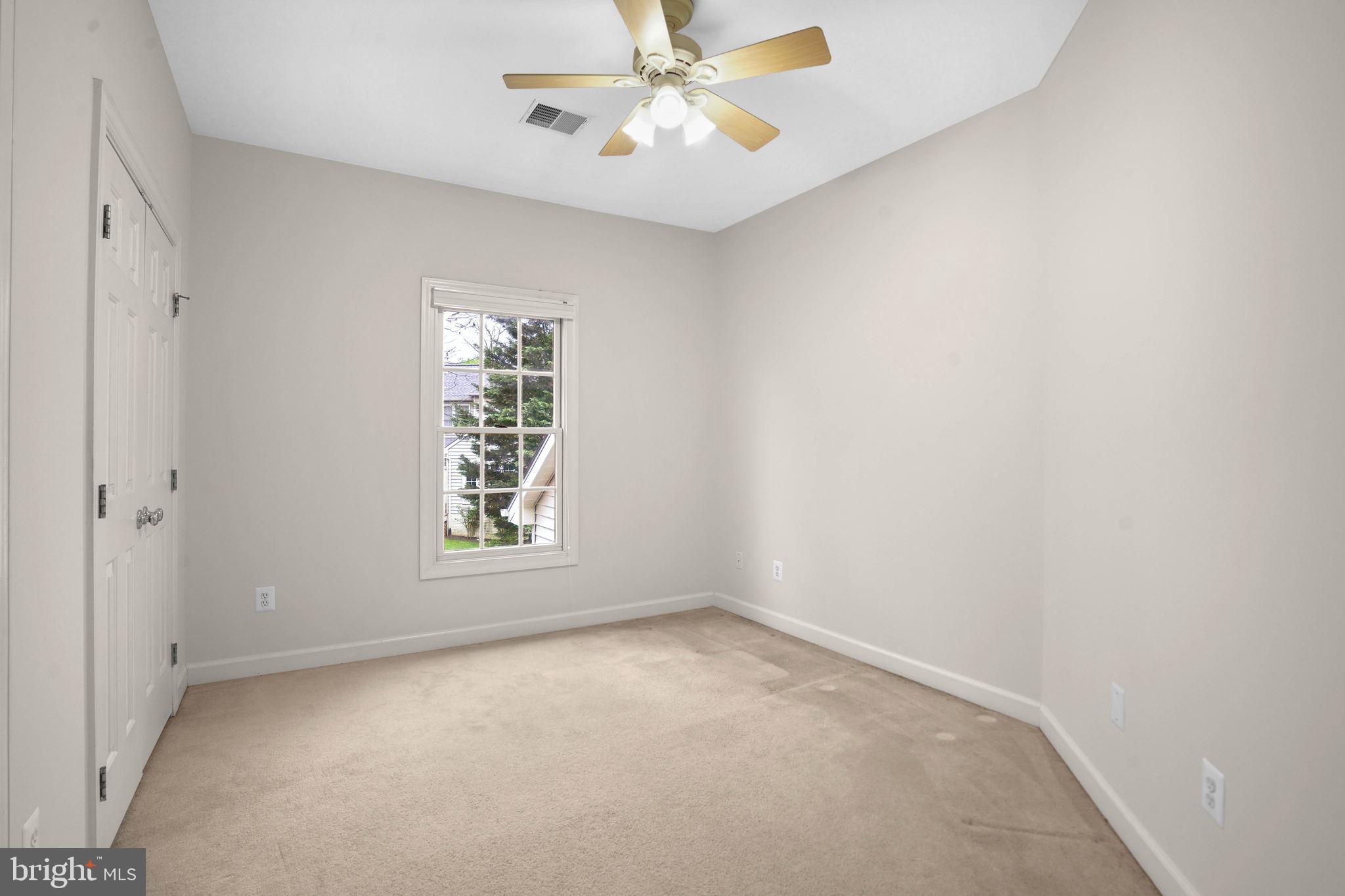 26030 Glasgow Drive Chantilly, VA 20152 - Photo 29 of 42