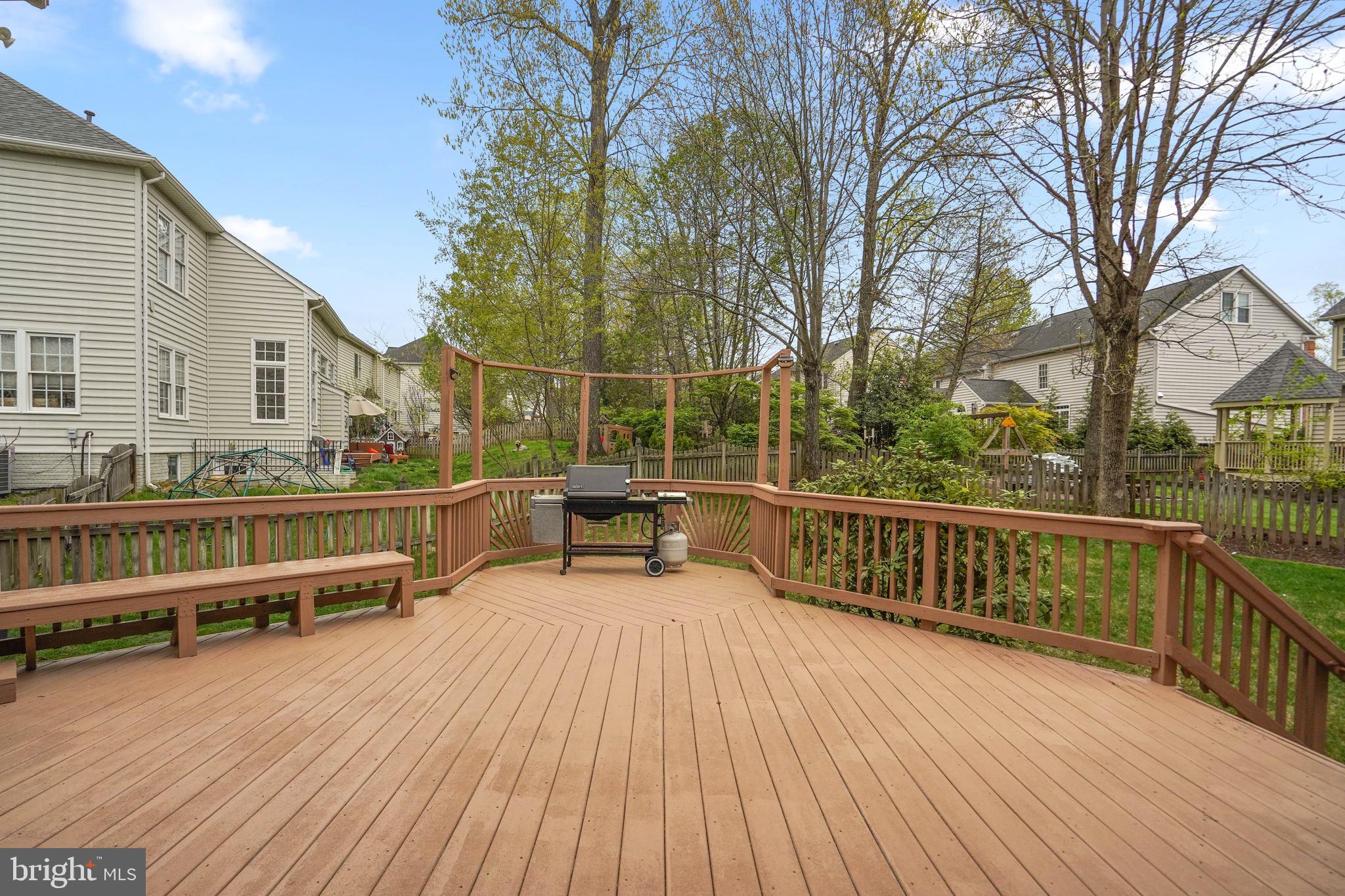 26030 Glasgow Drive Chantilly, VA 20152 - Photo 33 of 42