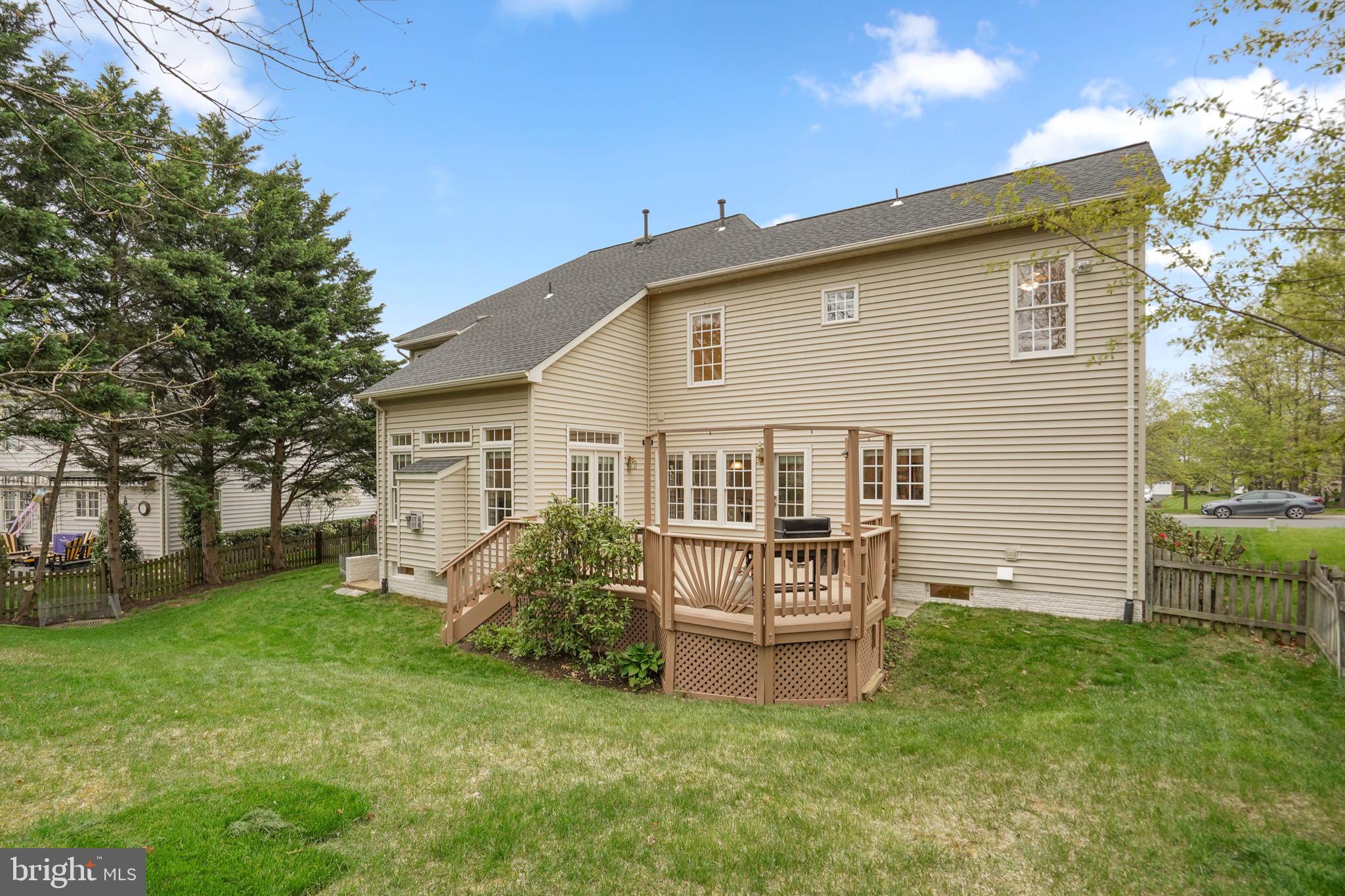 26030 Glasgow Drive Chantilly, VA 20152 - Photo 35 of 42