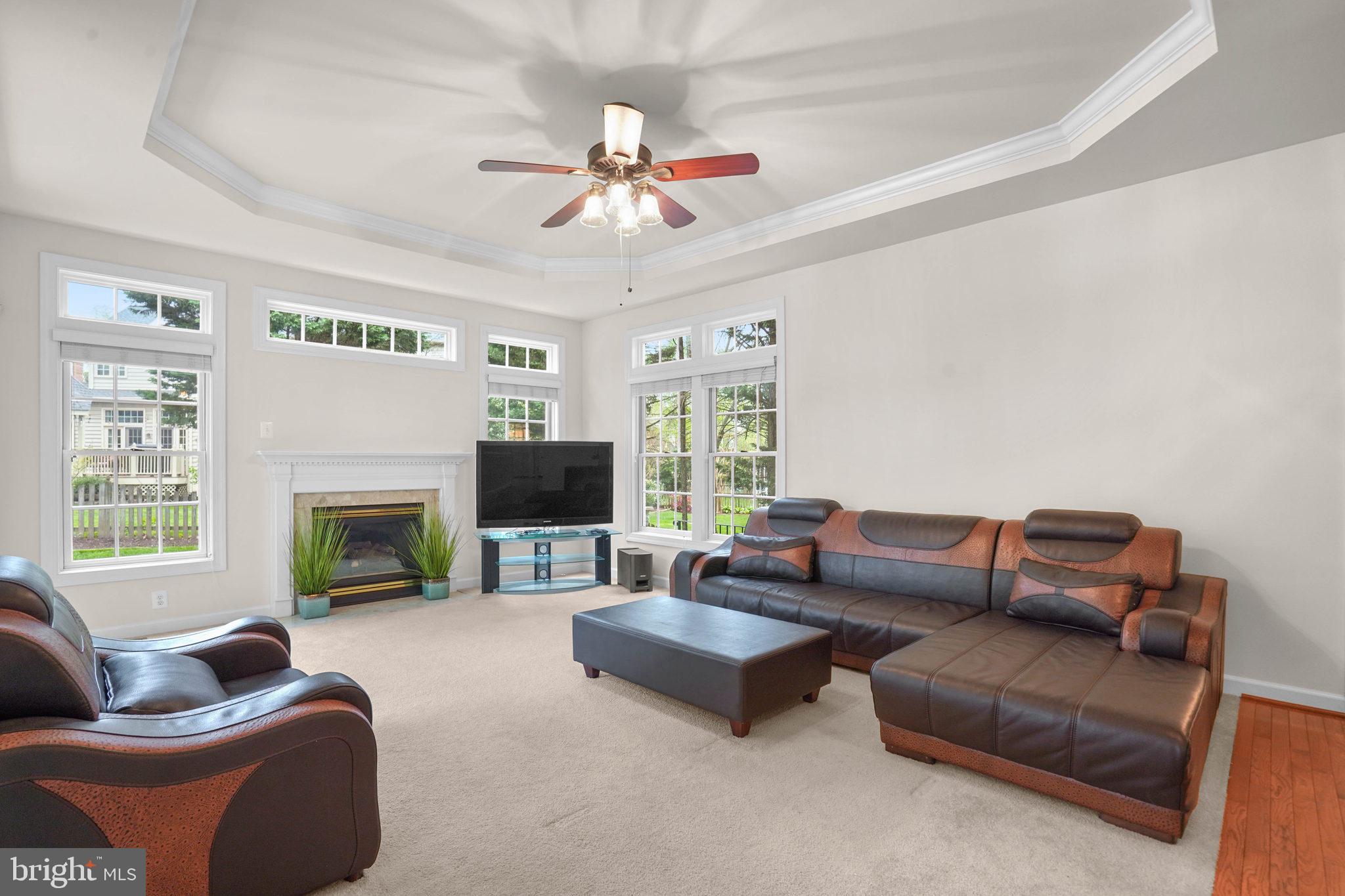 26030 Glasgow Drive Chantilly, VA 20152 - Photo 6 of 42