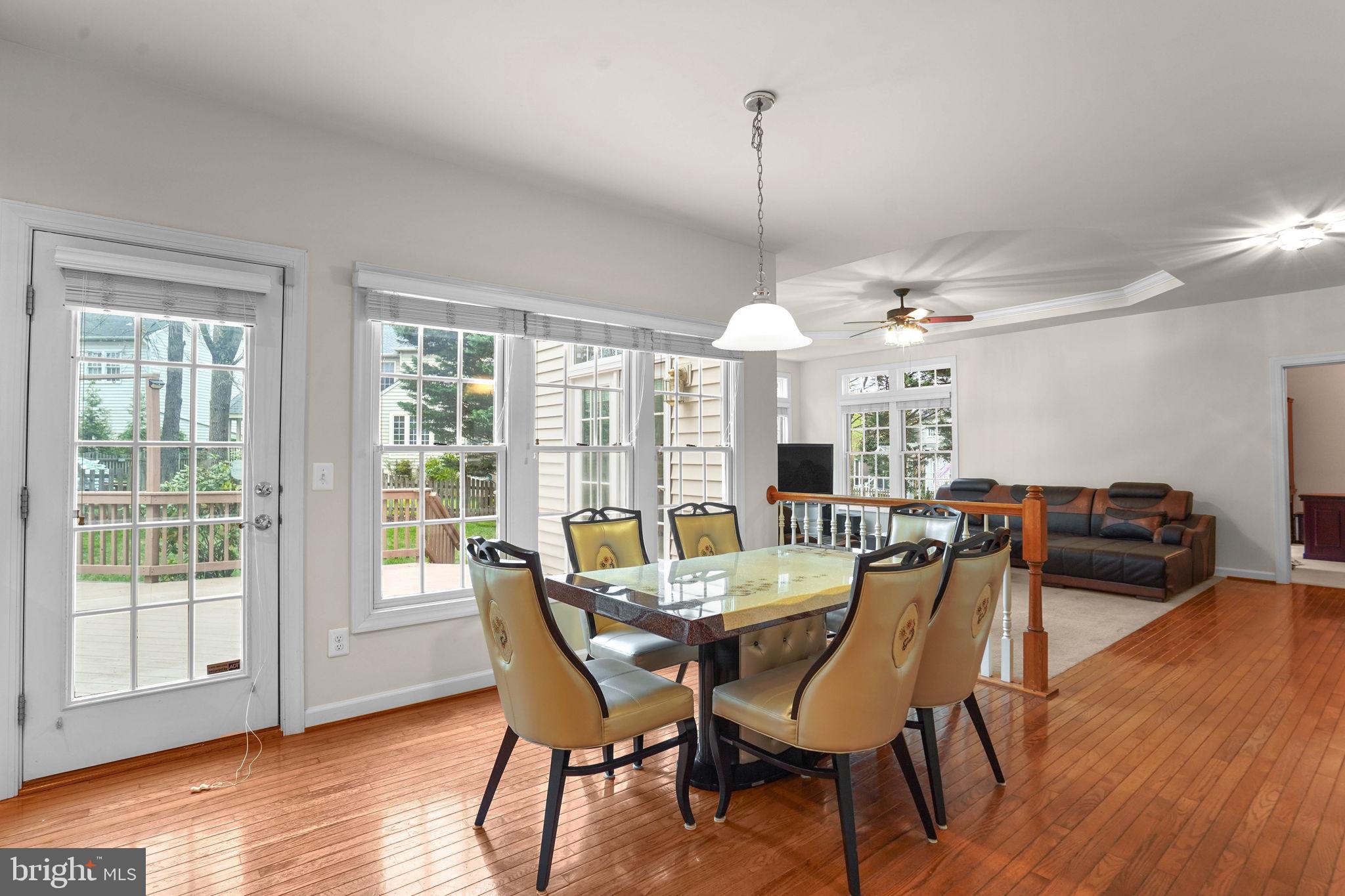 26030 Glasgow Drive Chantilly, VA 20152 - Photo 10 of 42