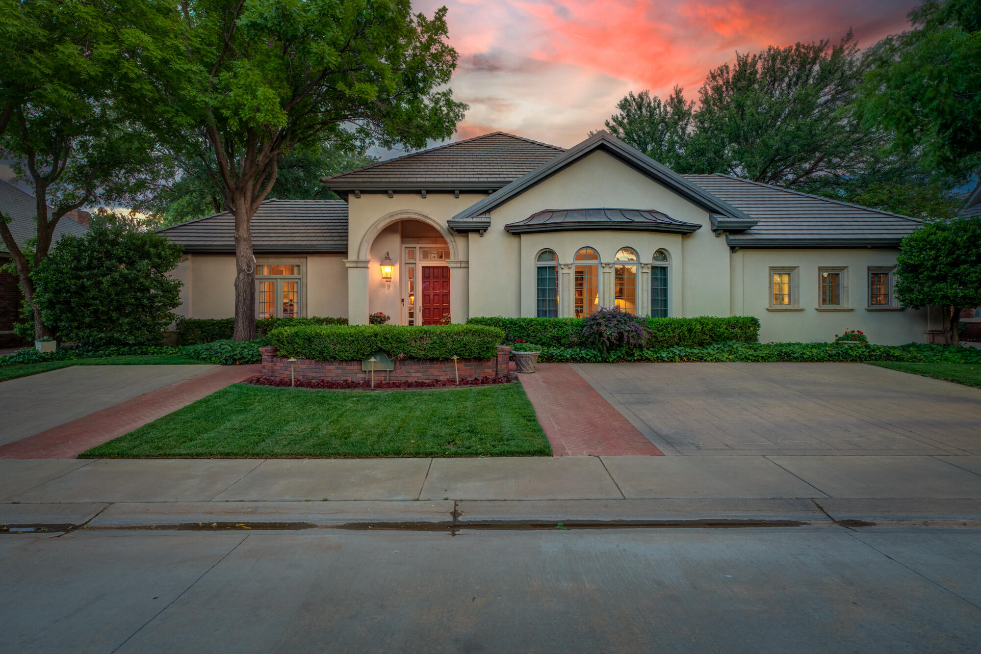 4809 19th Street, Unit 9 Lubbock, TX 79407 - Photo 1 of 94 DSC06353_4_5_6_7-Edit