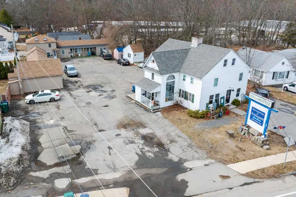 $989,900 | 852 Lafayette Road, Hampton, NH 03842