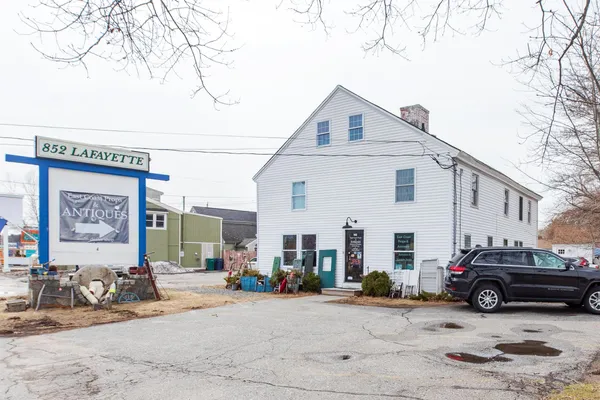 $989,900 | 852 Lafayette Road, Hampton, NH 03842