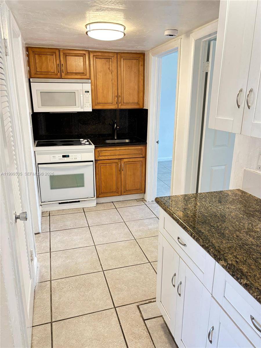 7410 Southwest 82nd Street, Unit K103 Miami, FL 33143 - Photo 3 of 7