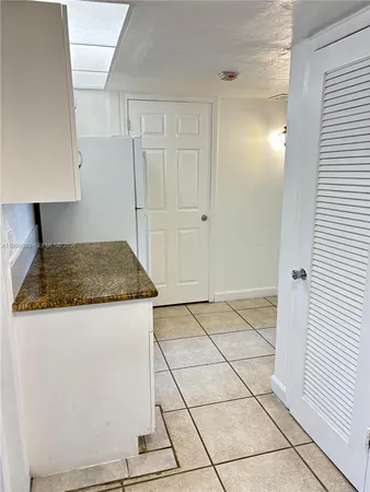 $1,600 | 7410 Southwest 82nd Street, Unit K103, Miami, FL 33143