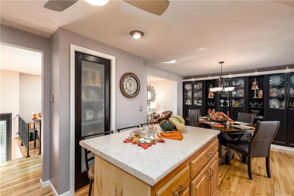 17 Parkcrest Drive Cecil, PA 15321 - Photo 11 of 25 a work place with a table and chairs