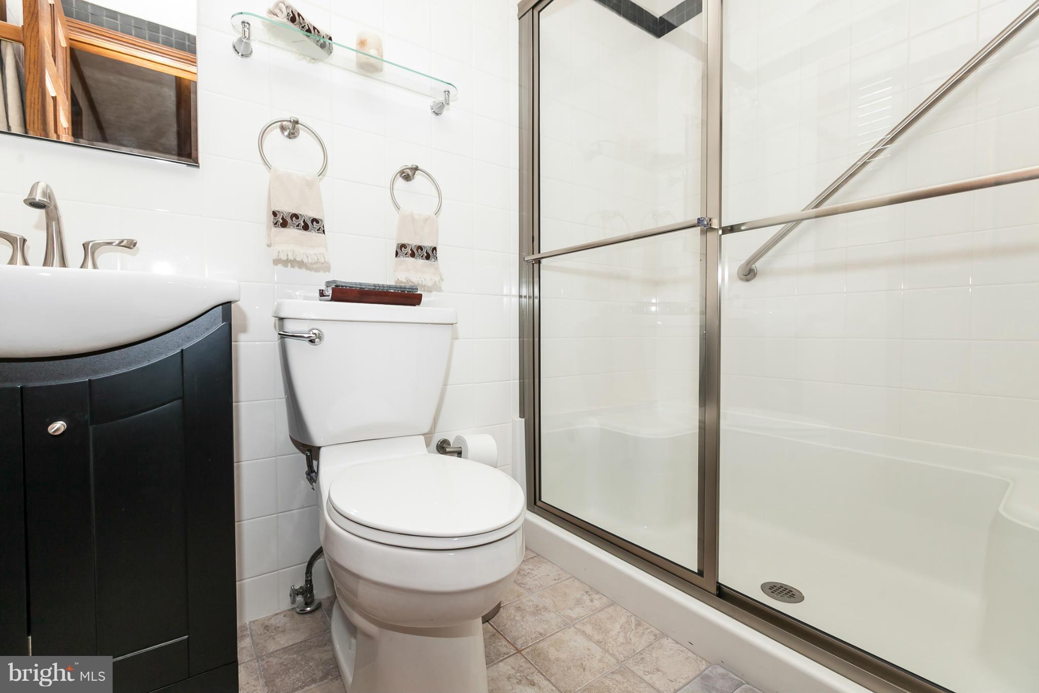 3416 Birch Hollow Road Baltimore, MD 21208 - Photo 13 of 30 Bath