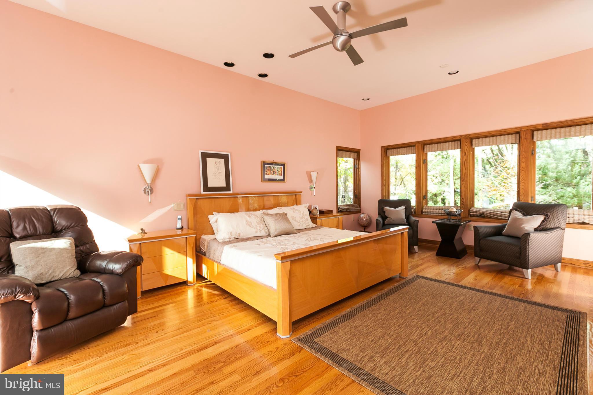 3416 Birch Hollow Road Baltimore, MD 21208 - Photo 19 of 30 Owners Suite