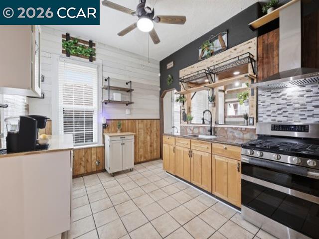 708 11th Street Richmond, CA 94801 - Photo 3 of 38