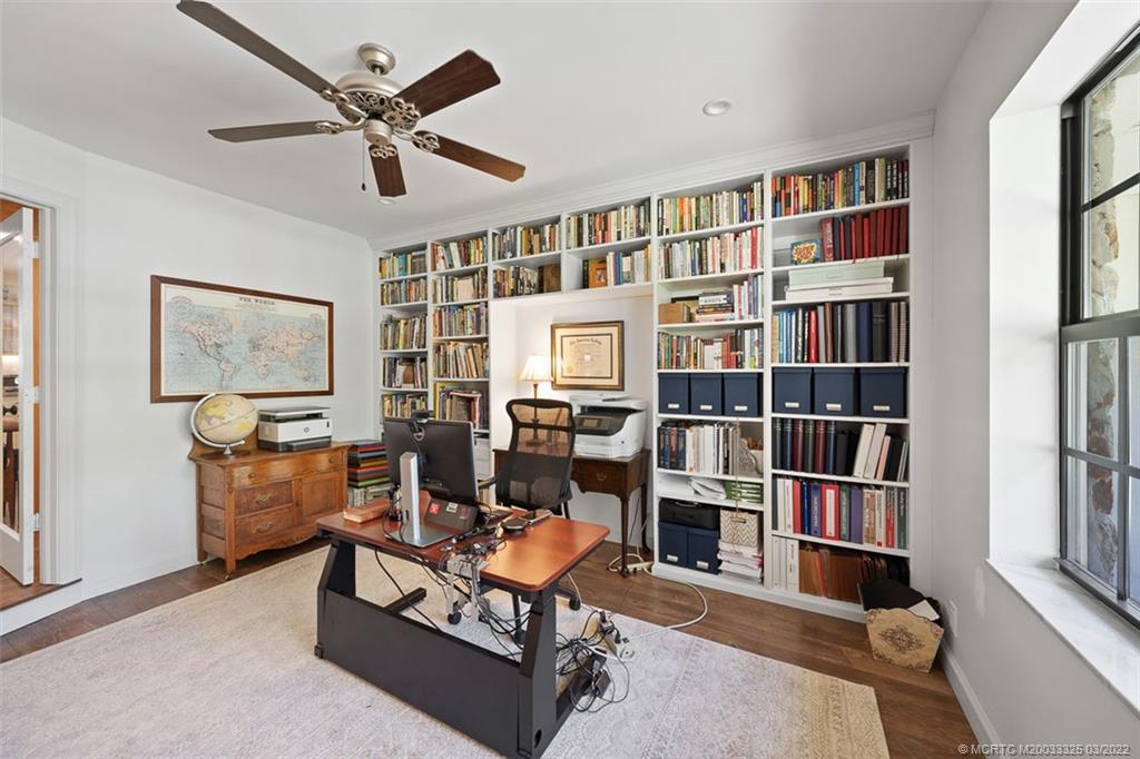 18784 Falcon Way Jupiter, FL 33458 - Photo 14 of 20