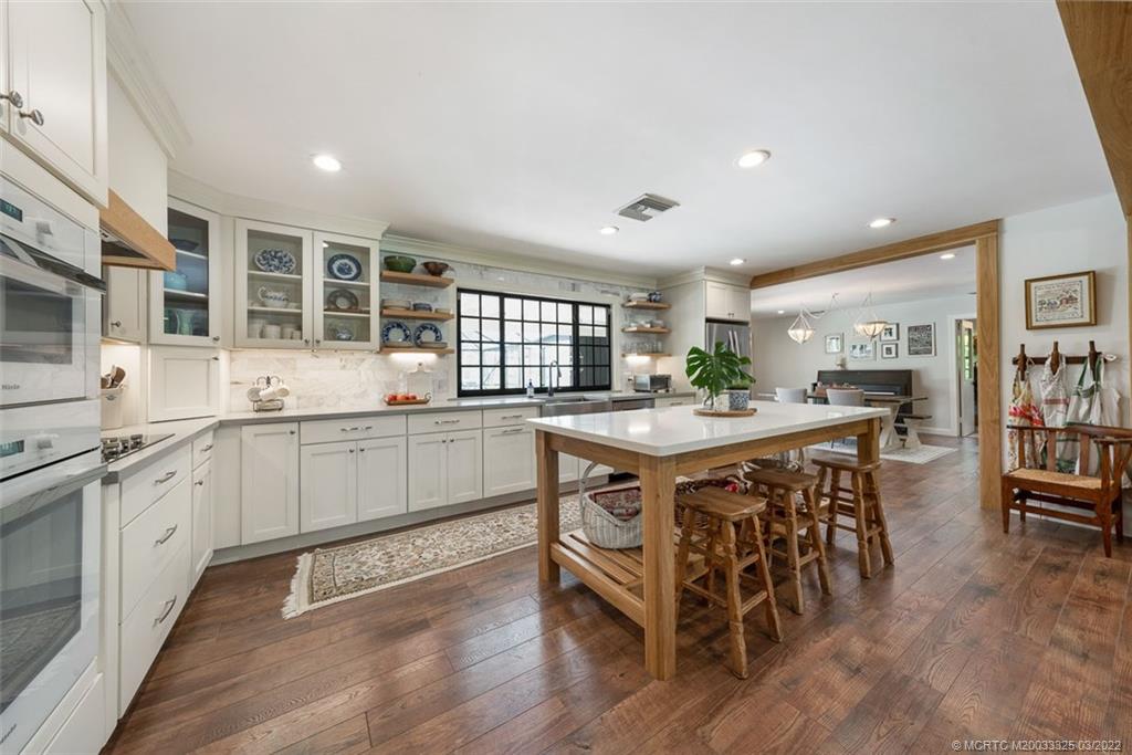 18784 Falcon Way Jupiter, FL 33458 - Photo 2 of 20