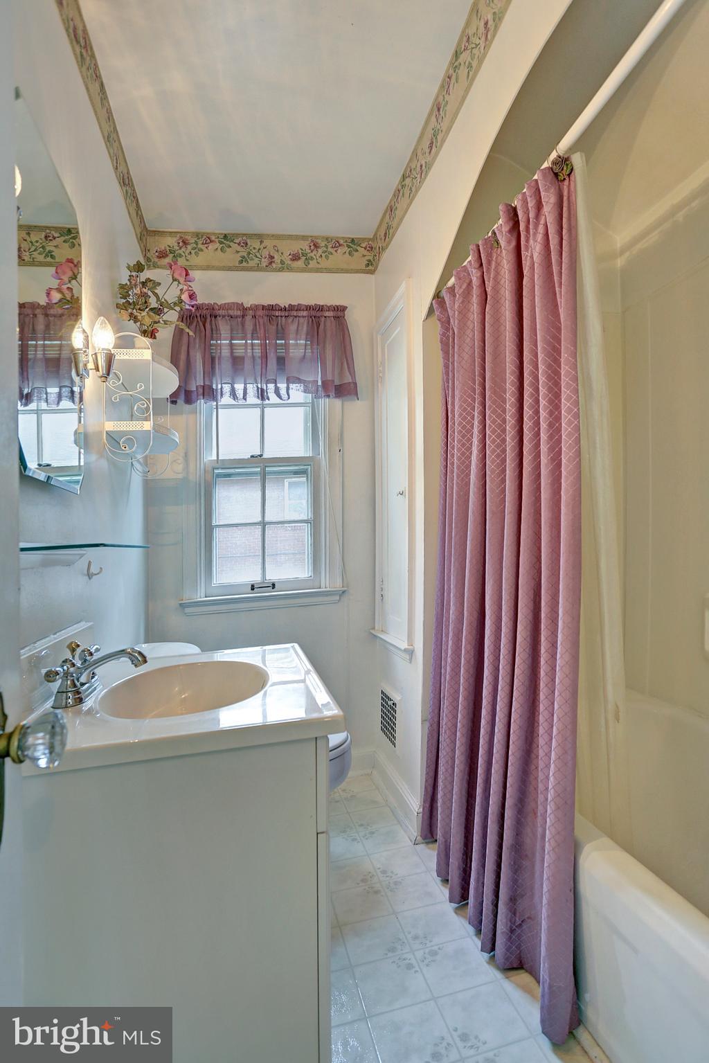 100 Lyndhurst Road York, PA 17402 - Photo 30 of 38 Gallery Image 30