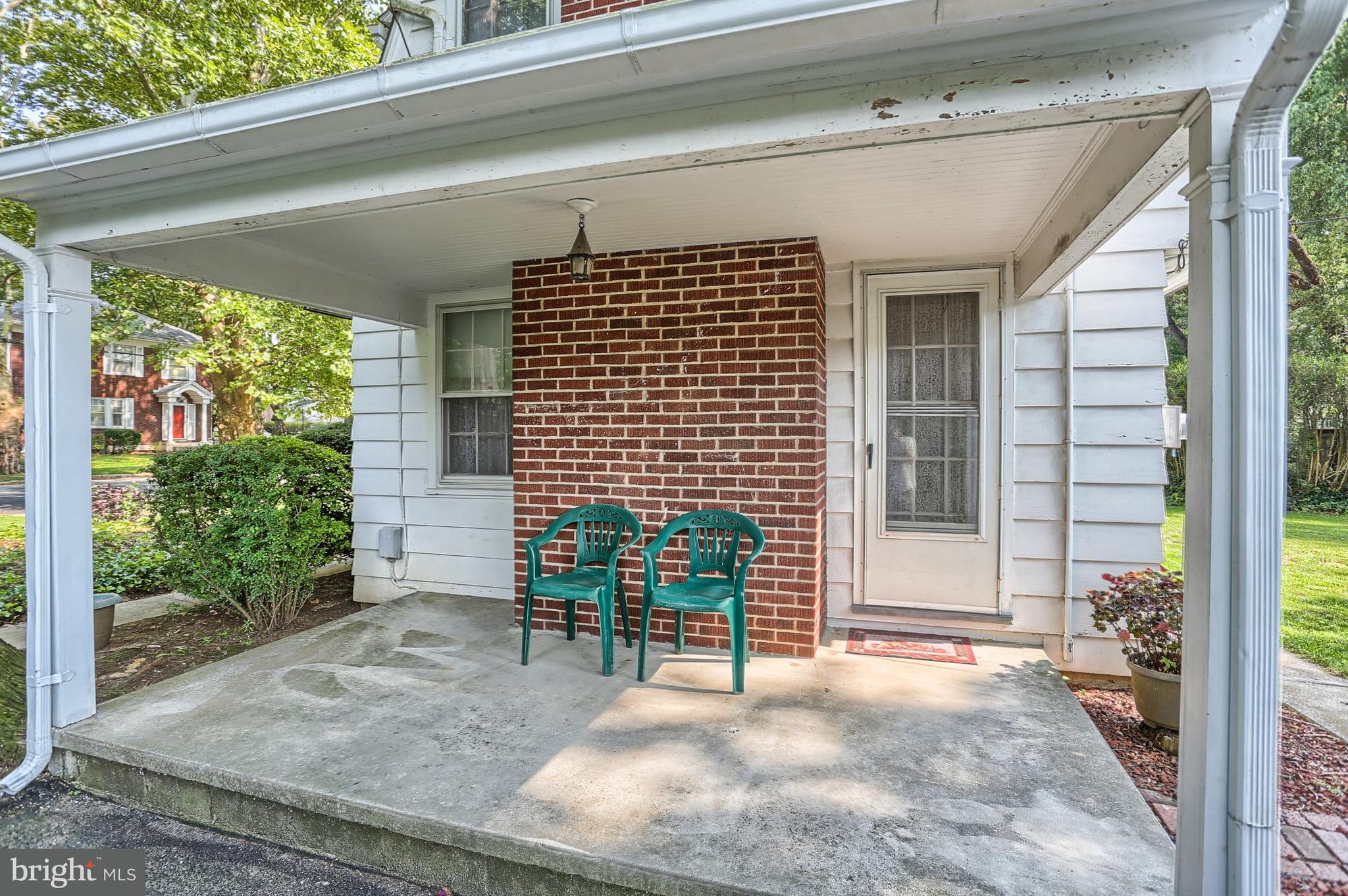 100 Lyndhurst Road York, PA 17402 - Photo 5 of 38 Gallery Image 5