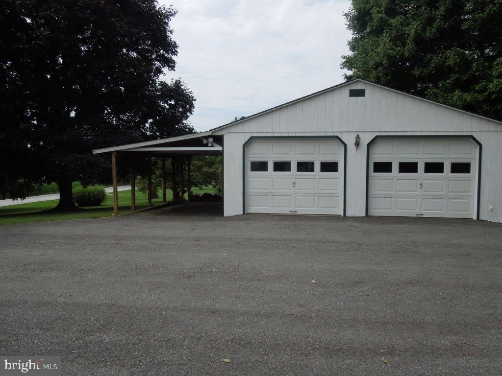 1029 Accomac Road York, PA 17406 - Photo 8 of 55 Gallery Image 8