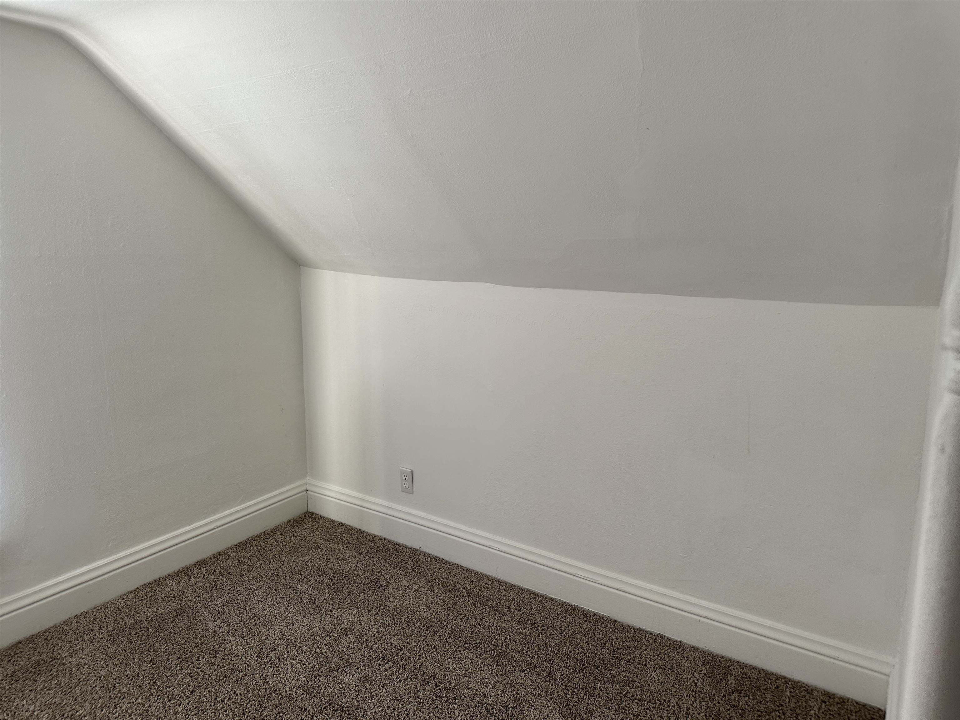 309 West Pleasant Street Freeport, IL 61032 - Photo 32 of 33