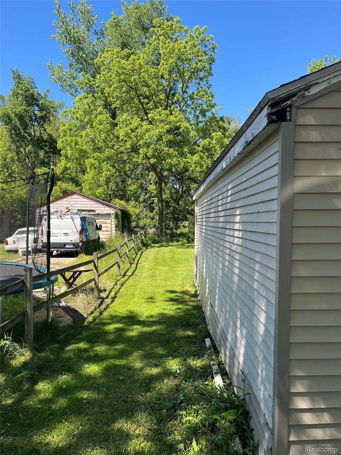 7057 Lapeer Road Davison, MI 48423 - Photo 19 of 28 IMG_5214.jpeg