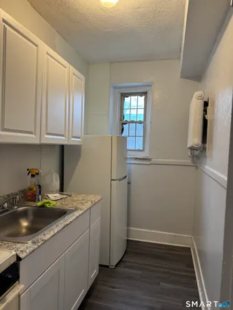 $1,025 | 144 Grove Street, Unit 208, Waterbury, CT 06710