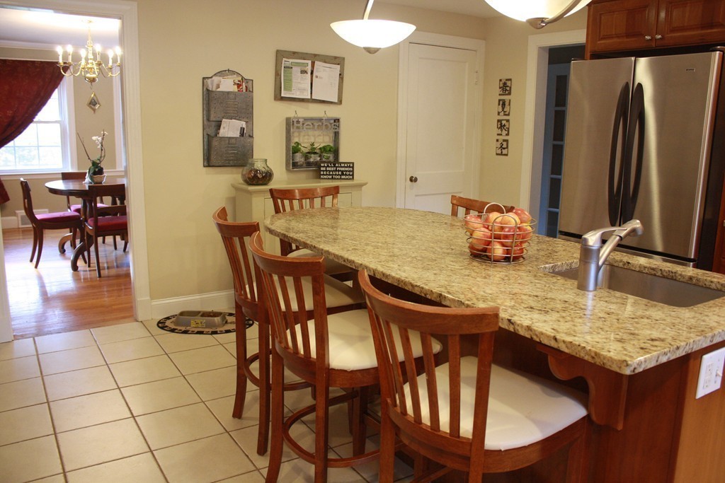 1 Eleanor Road Walpole, MA 02081 - Photo 5 of 23 Gallery Image 5
