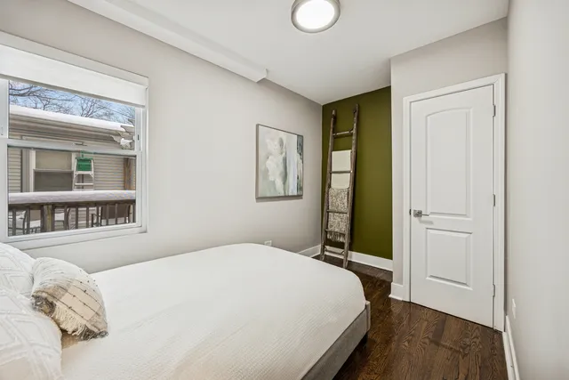 $575,000 | 1141 Highland Avenue, Oak Park, IL 60304