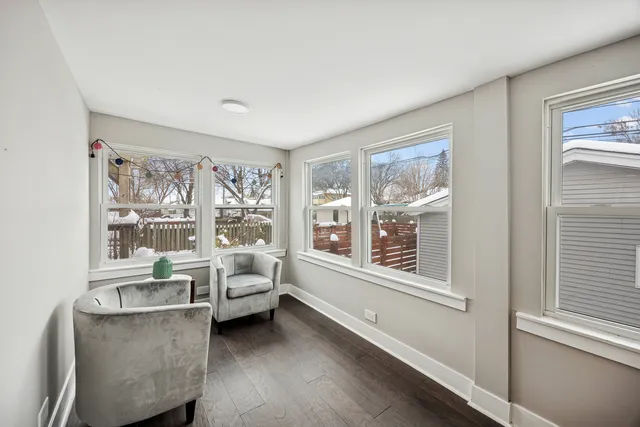 $575,000 | 1141 Highland Avenue, Oak Park, IL 60304